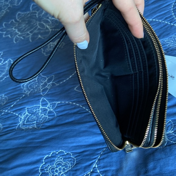 Like new coach double zip wallet - Picture 4 of 10